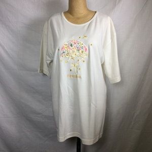 Meen Women’s Cream Embroidered ST. Maarten N.A.